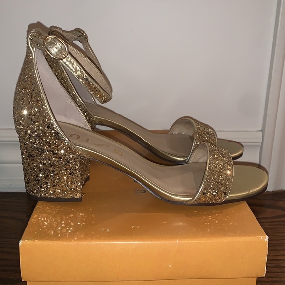 Unisa gold sparkly high heels - Picture 2 of 6